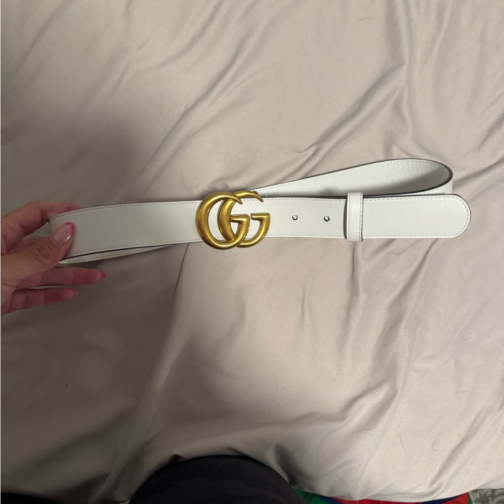 Gucci White Leather Belt with Gold Buckle